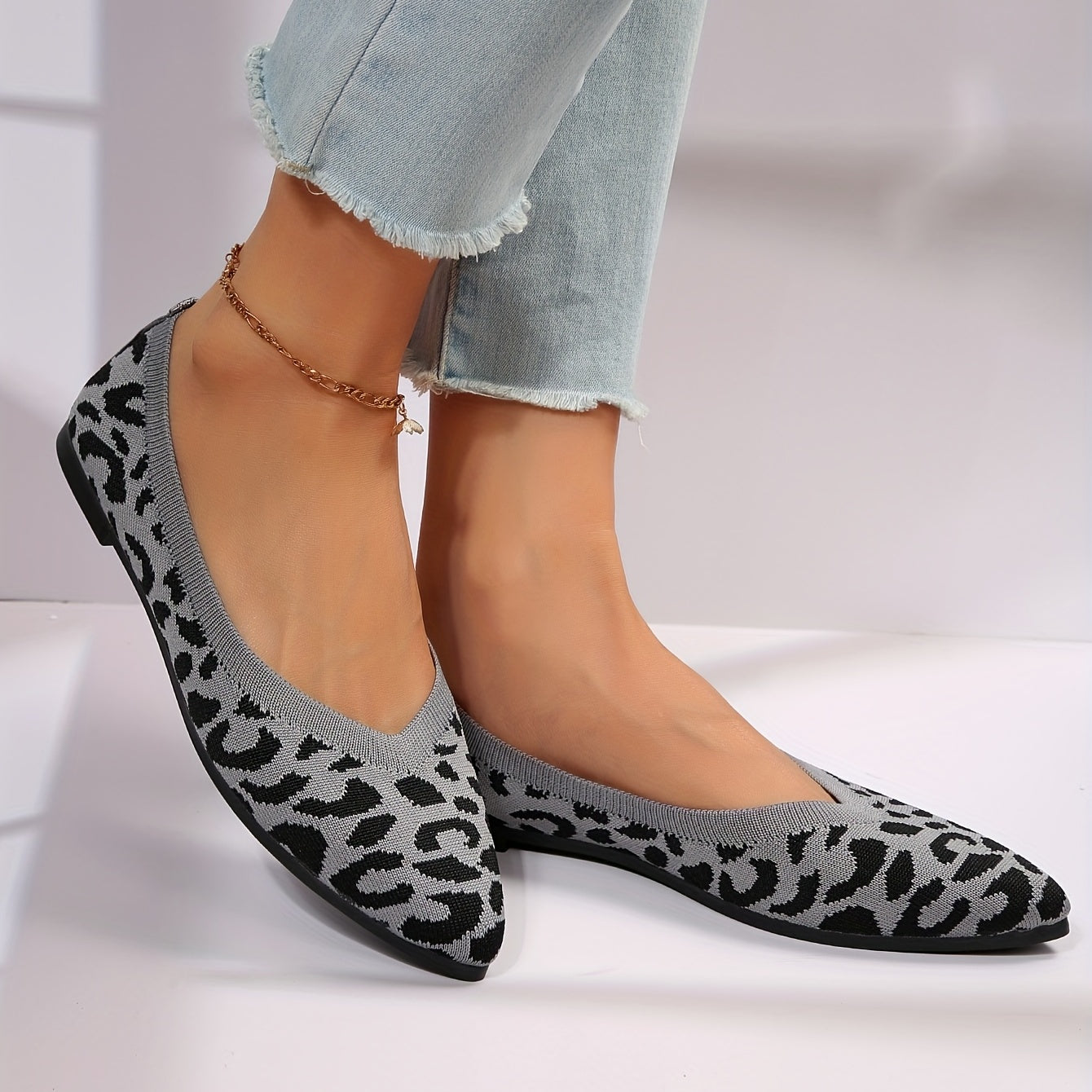 Leopard Print Pointed Toe Ballet Flats Slip On Shoes Soft Sole Comfy Walking