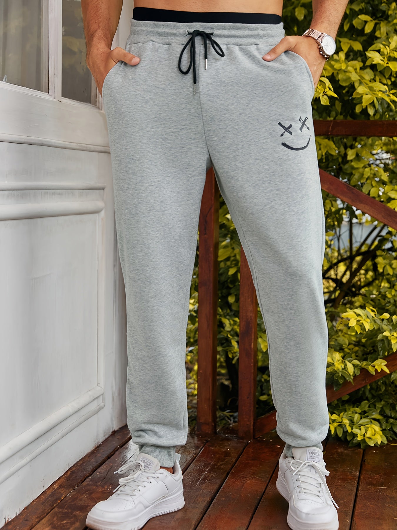 Men's Smiling Face Graphic Drawstring Sweatpants for Exercise