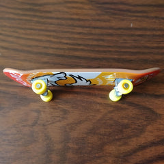 1 Pc Mini Fingerboard Skate Boarding Party Toy Random