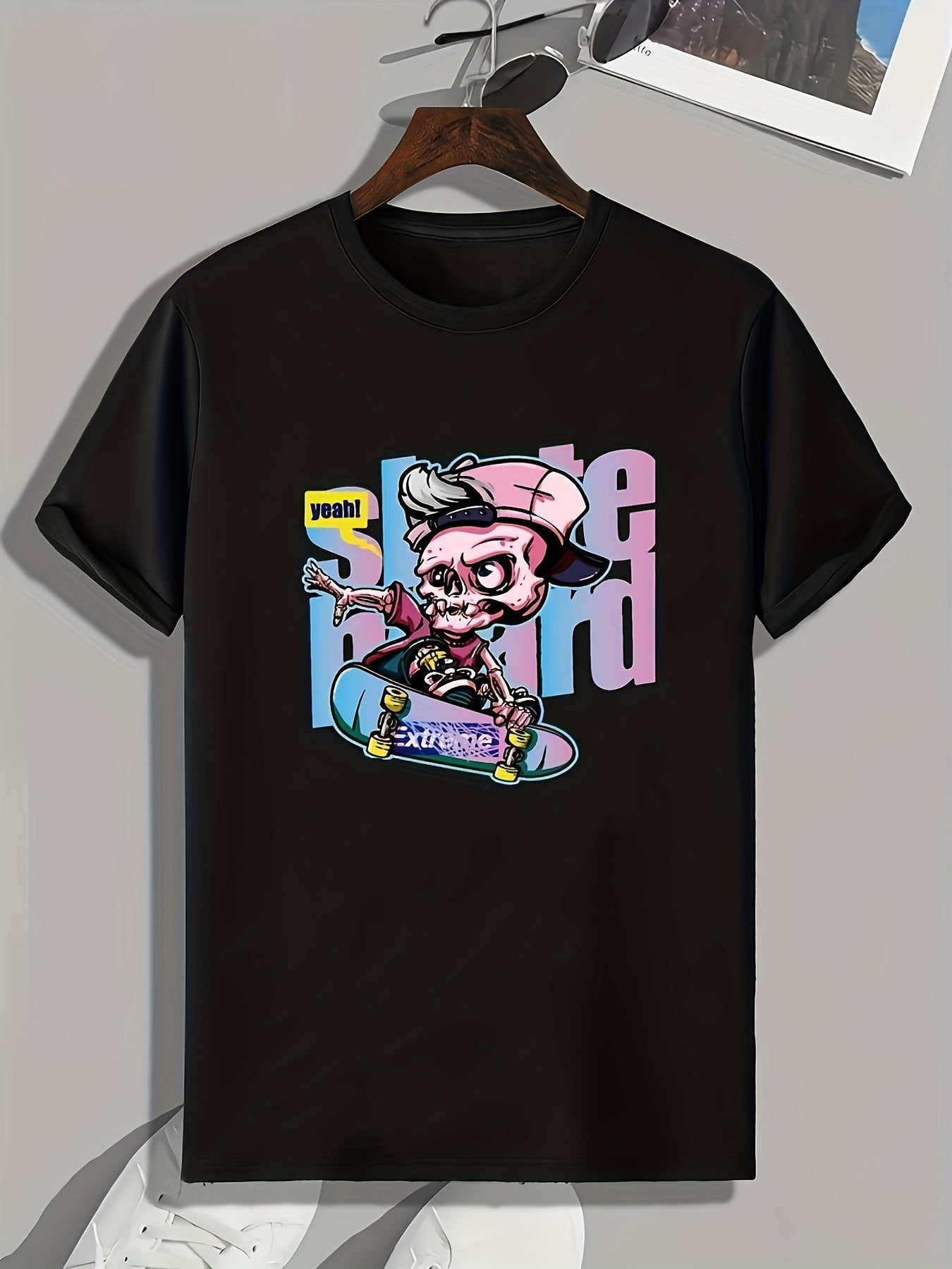 Skateboarding Skeleton Print Men's Graphic Tee for Summer