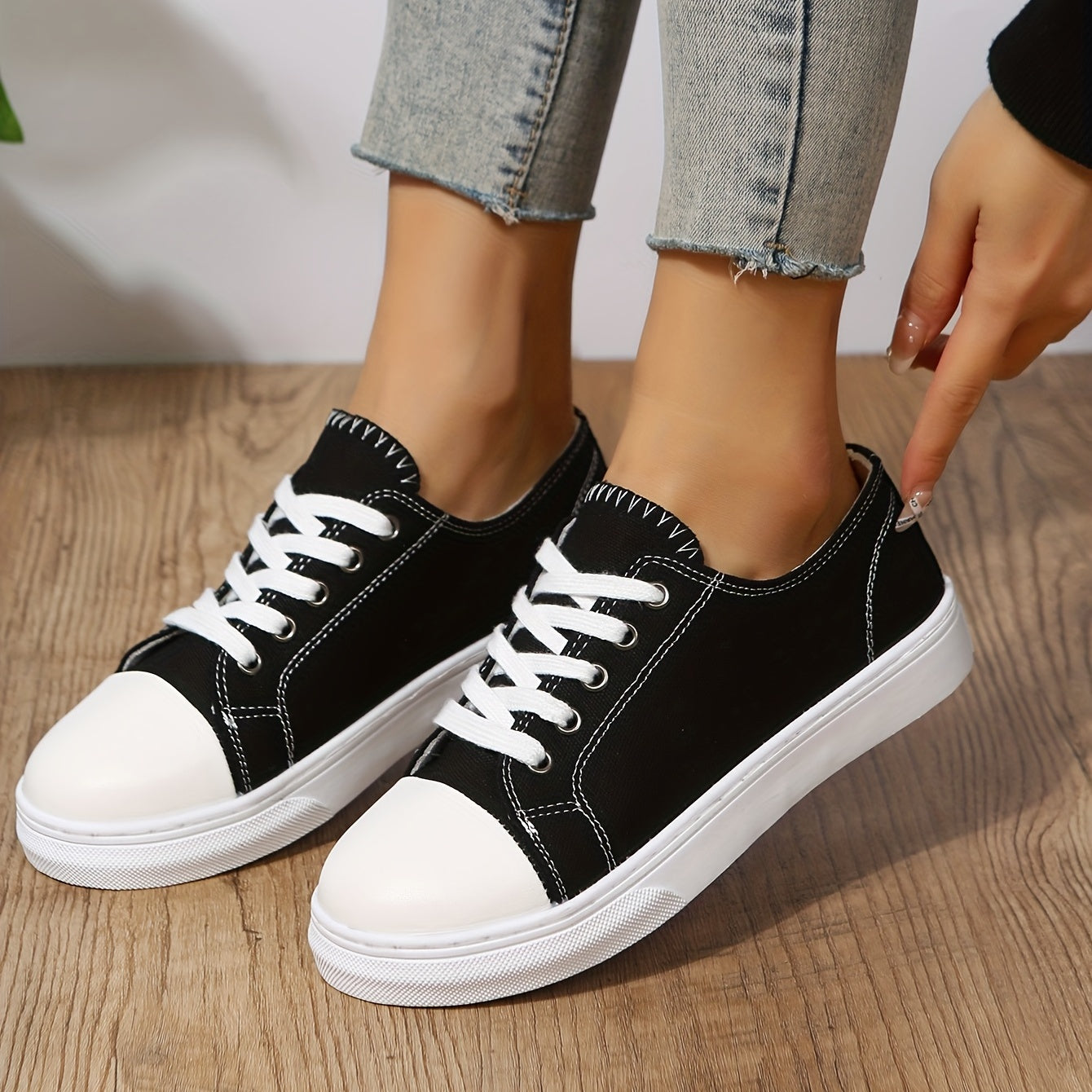 Women's Casual Canvas Lace-Up Shoes Lightweight & Comfortable