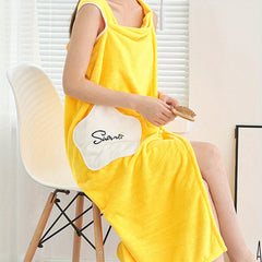 Oversized Women's Wearable Bath Towel with Pocket