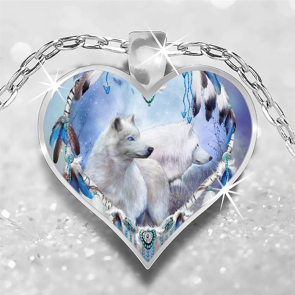 Girls Wolf Pendant Necklace Jewelry Gift Clothing Accessories