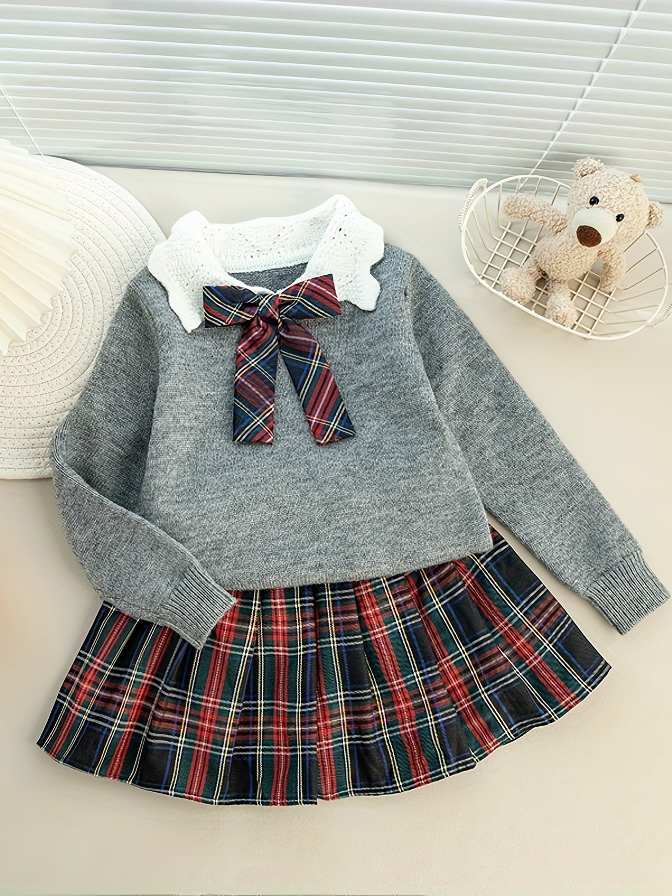 Preppy Style Lace Collar Knit Sweater