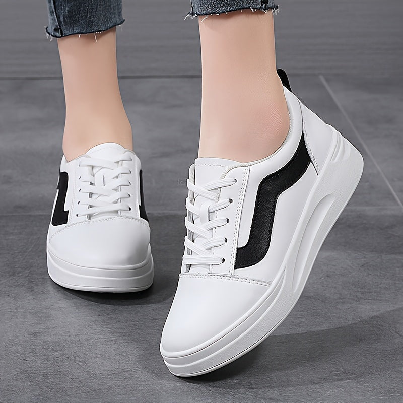 Women's Lightweight Lace-up Board Shoes Outdoor Sneakers