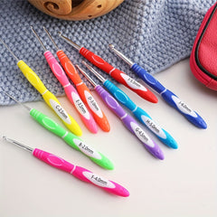 2mm 6mm Portable Crochet Set with Powder Bag Soft Handle Ergonomic Handle