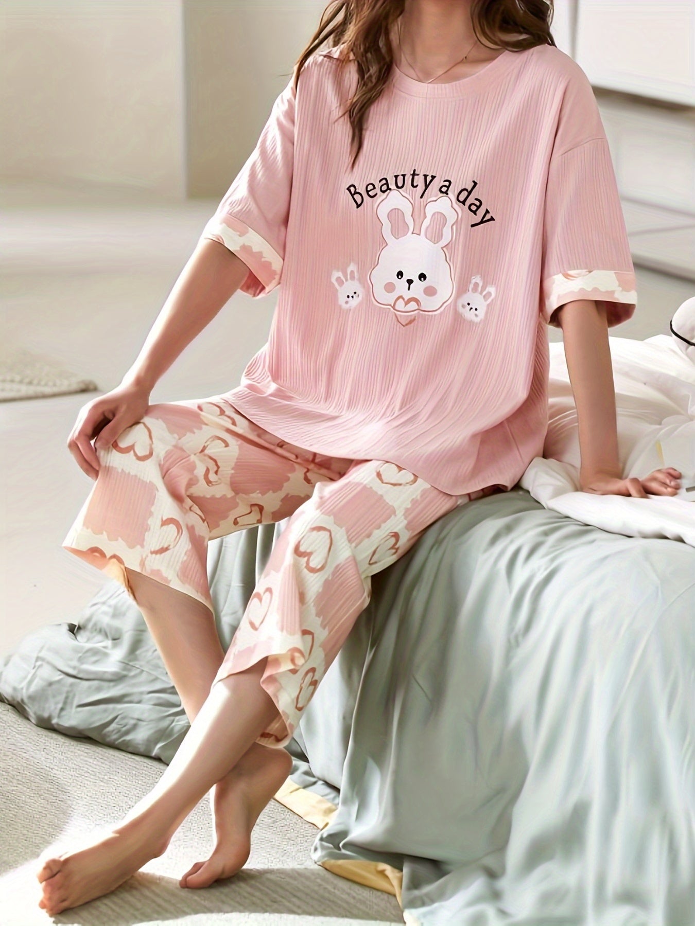 Bunny Print Pajama Set Short Sleeve Top & Heart Crop Pants Women's Sleepwear