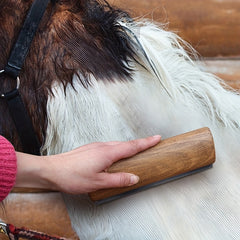 Wood Sawtooth Horse Sweat Scraper Cleaning Tool