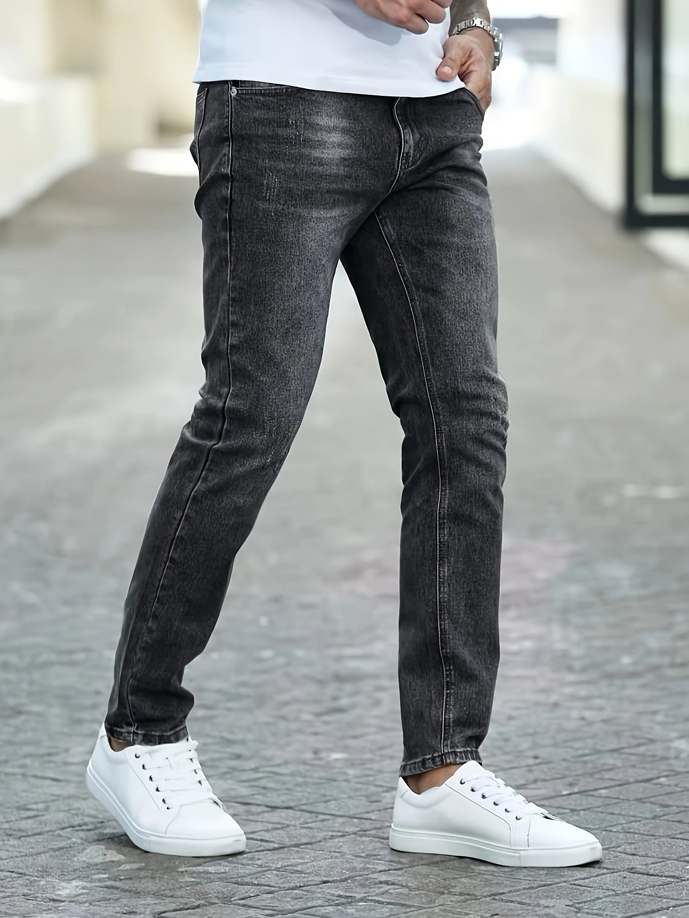 Men's Slim Fit Washed Denim Jeans