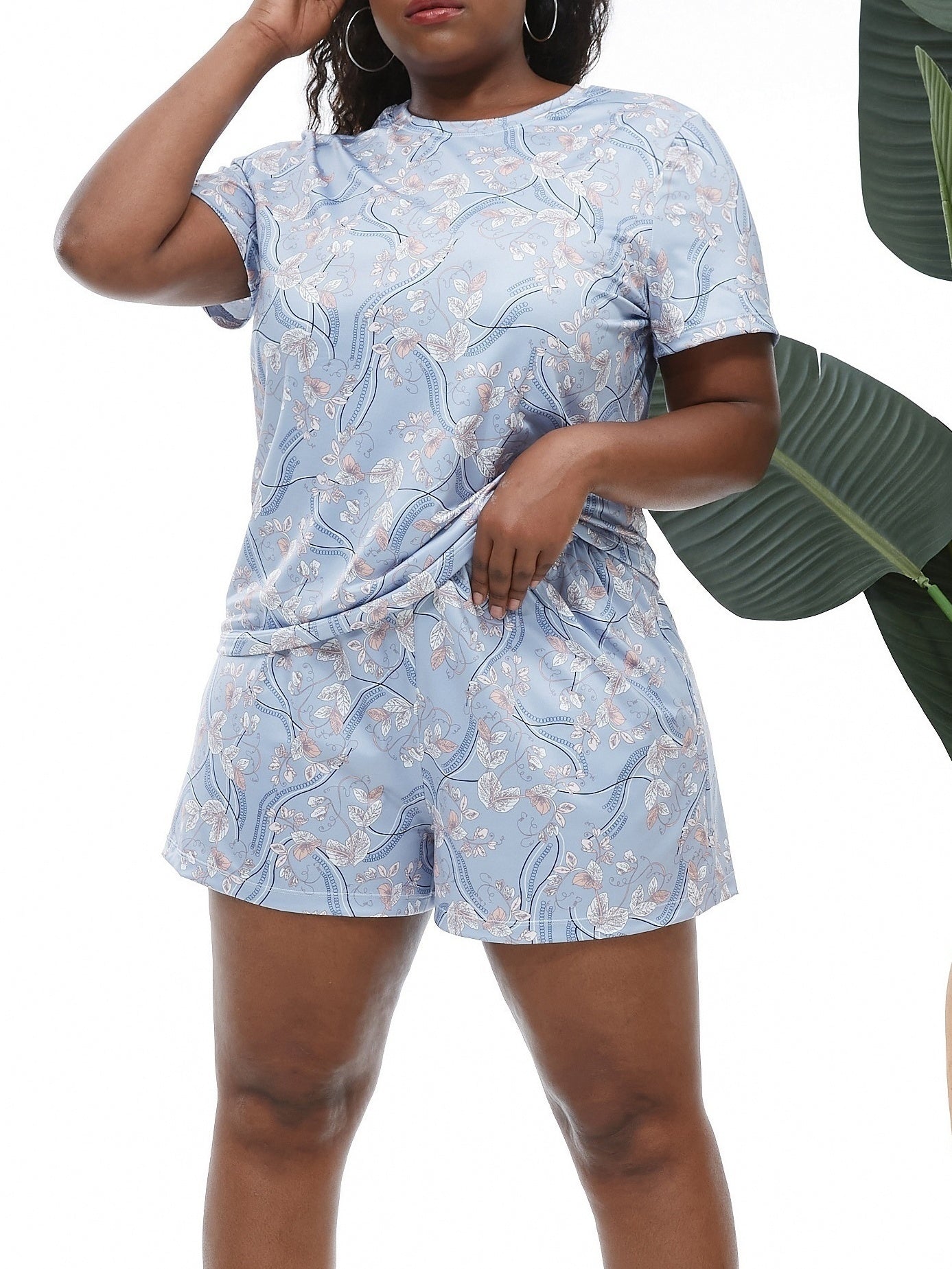 Retro Floral Print Tee & Shorts Pajama Set