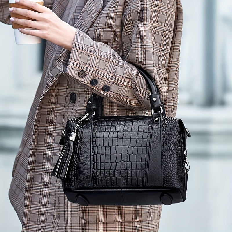 Vintage Leather Tote Bag Crocodile Pattern Zipper Closure Ideal for Commuting