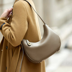 Fashionable Cowhide Women's Bag Large Capacity Shoulder/Crossbody Bag