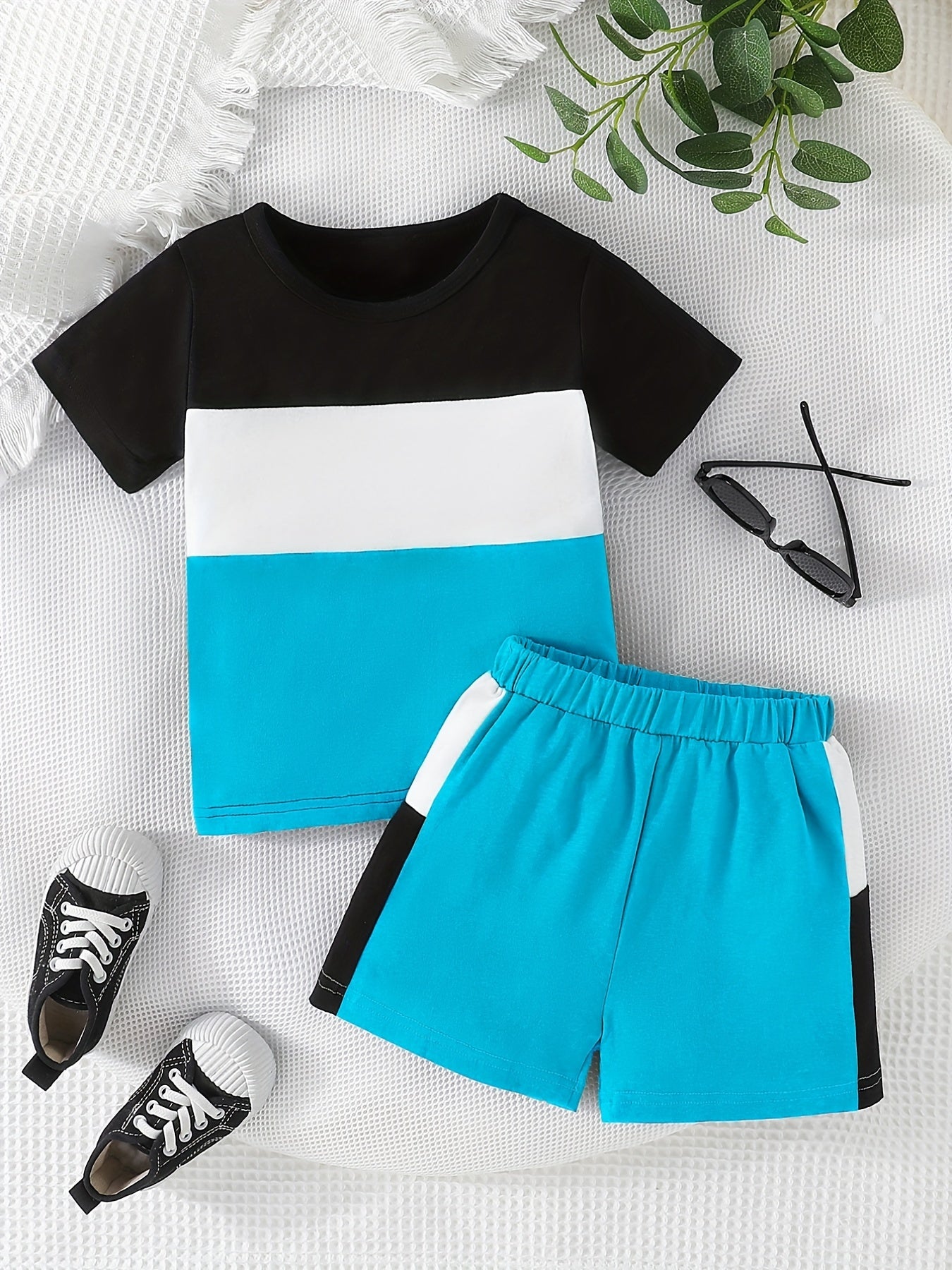 Boys Casual Outfit Round Neck T shirt & Shorts Summer Clothes Sets