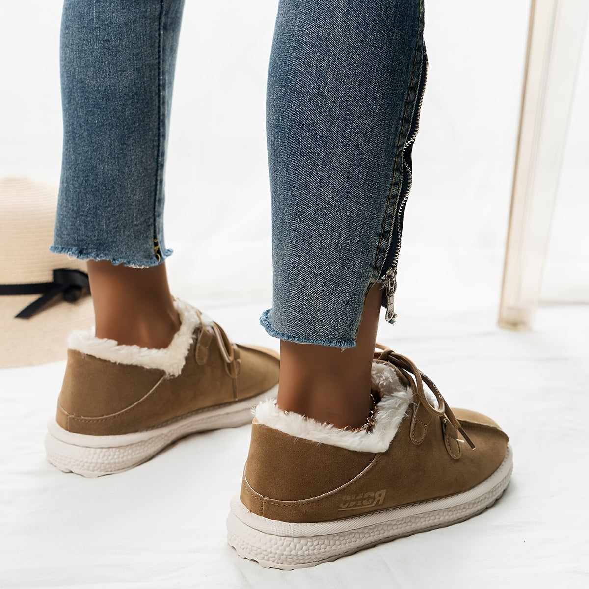 Plush Lined Snow Shoes Lace Up Faux Suede Snow Boots Women's