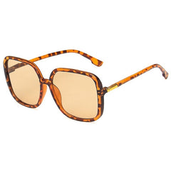 Large Frame Square Sunglasses for Vacation