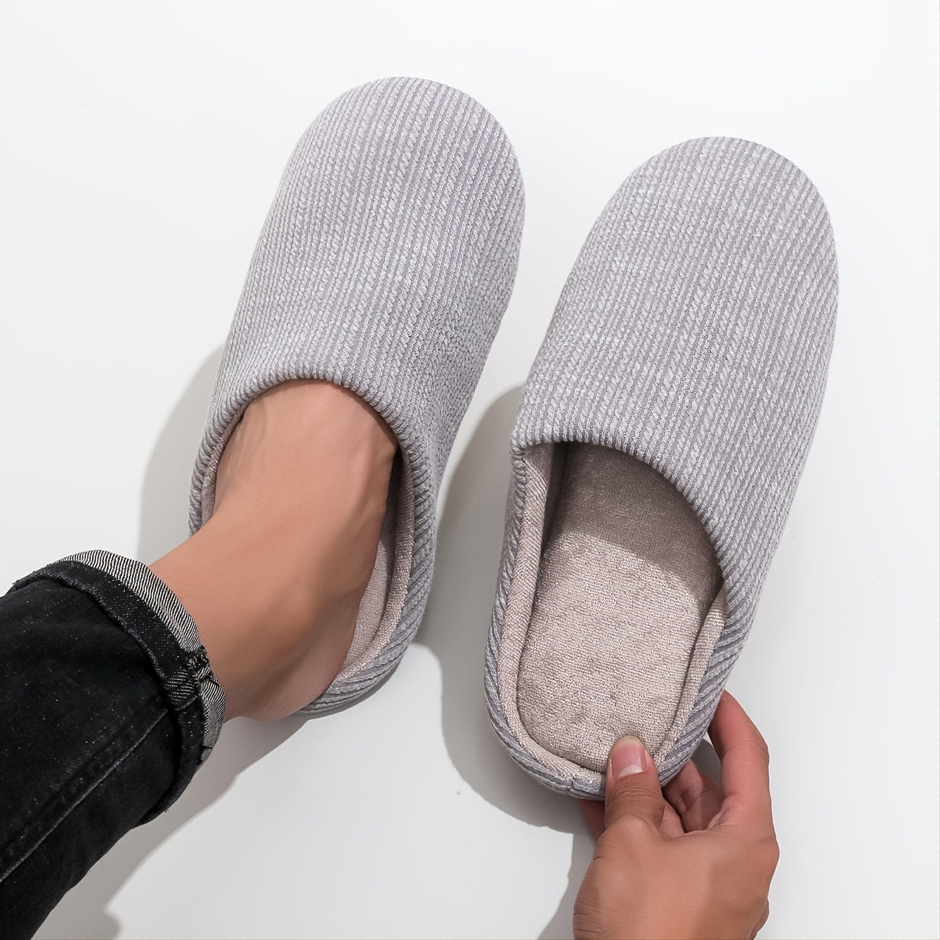 Men's Plush Cozy Slides Soft Slippers Non-Slip Home Shoes Winter