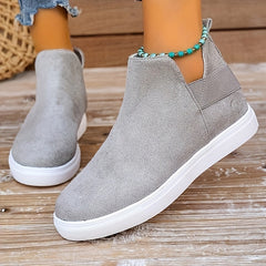 Women's Non slip Medium Tube Sneakers Warm Thick Bottom Skate Shoes