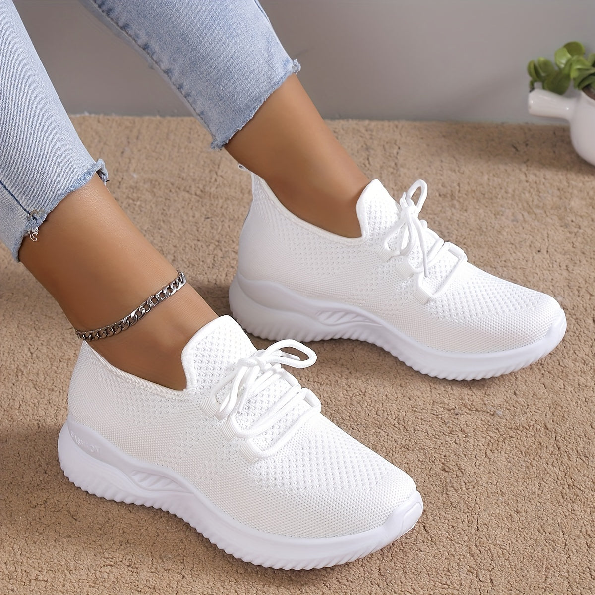 Women's Breathable Knit Lace-Up Sports Shoes Lightweight Outdoor Sneakers