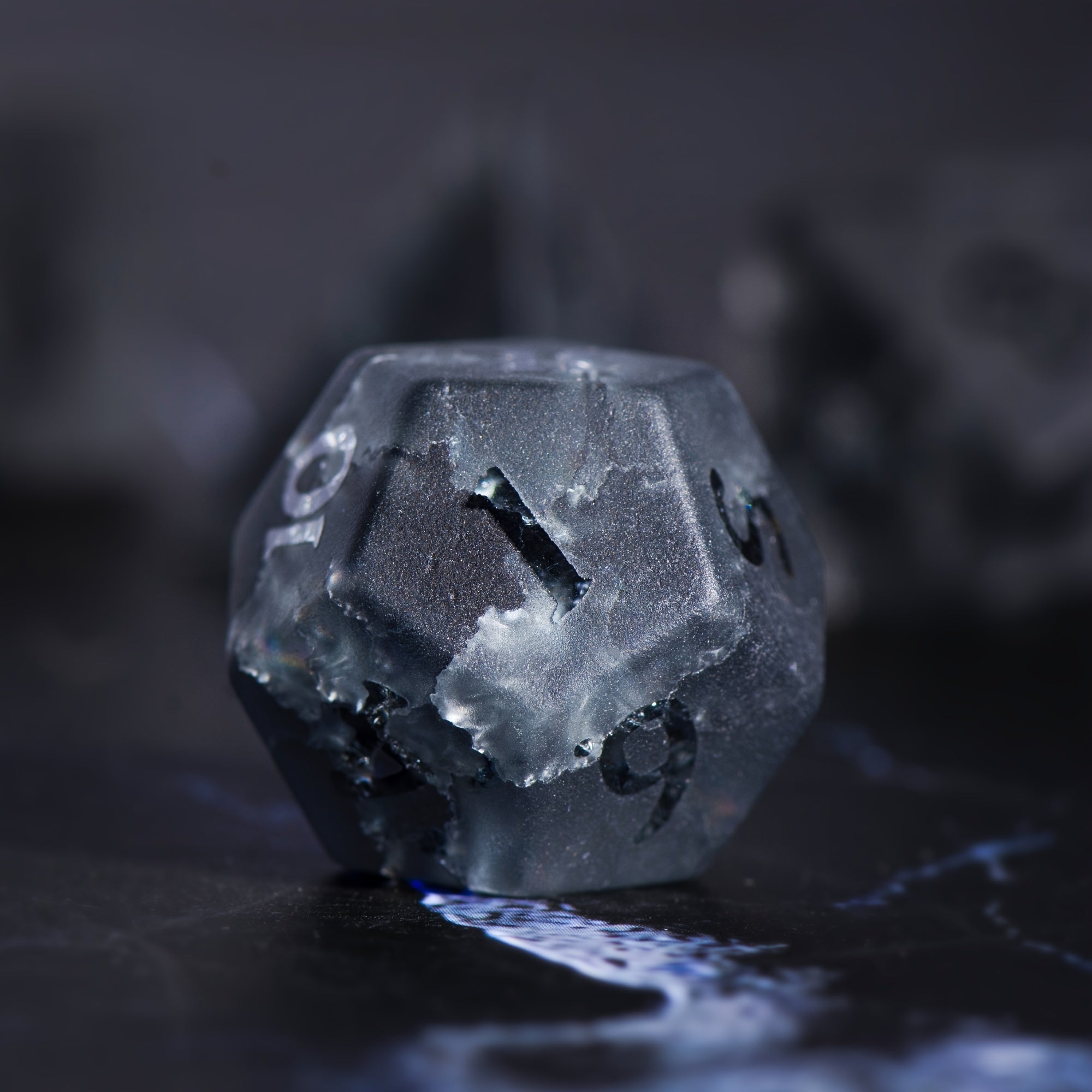 7pcs Matte Relief Gemstone Lightning Zircon Polyhedral Dices