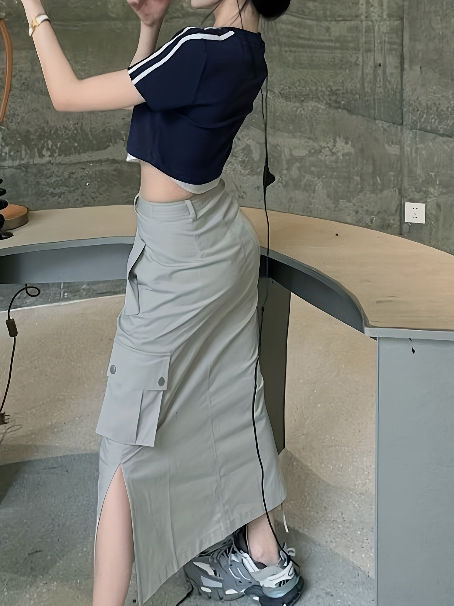 Solid Bodycon Cargo Skirt For Spring & Summer