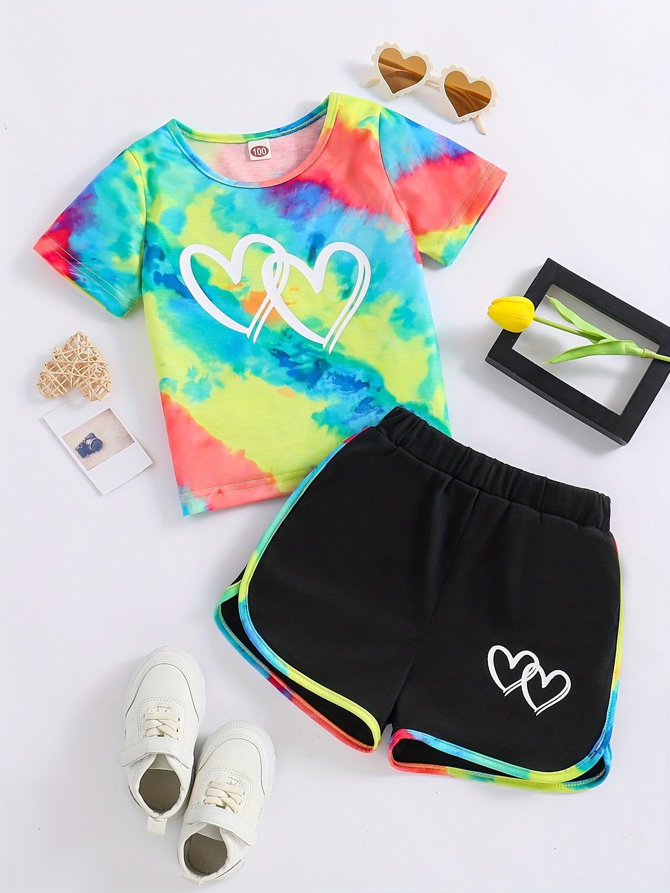 2pcs Toddler Girls Heart Graphic T Shirts & Track Shorts Set