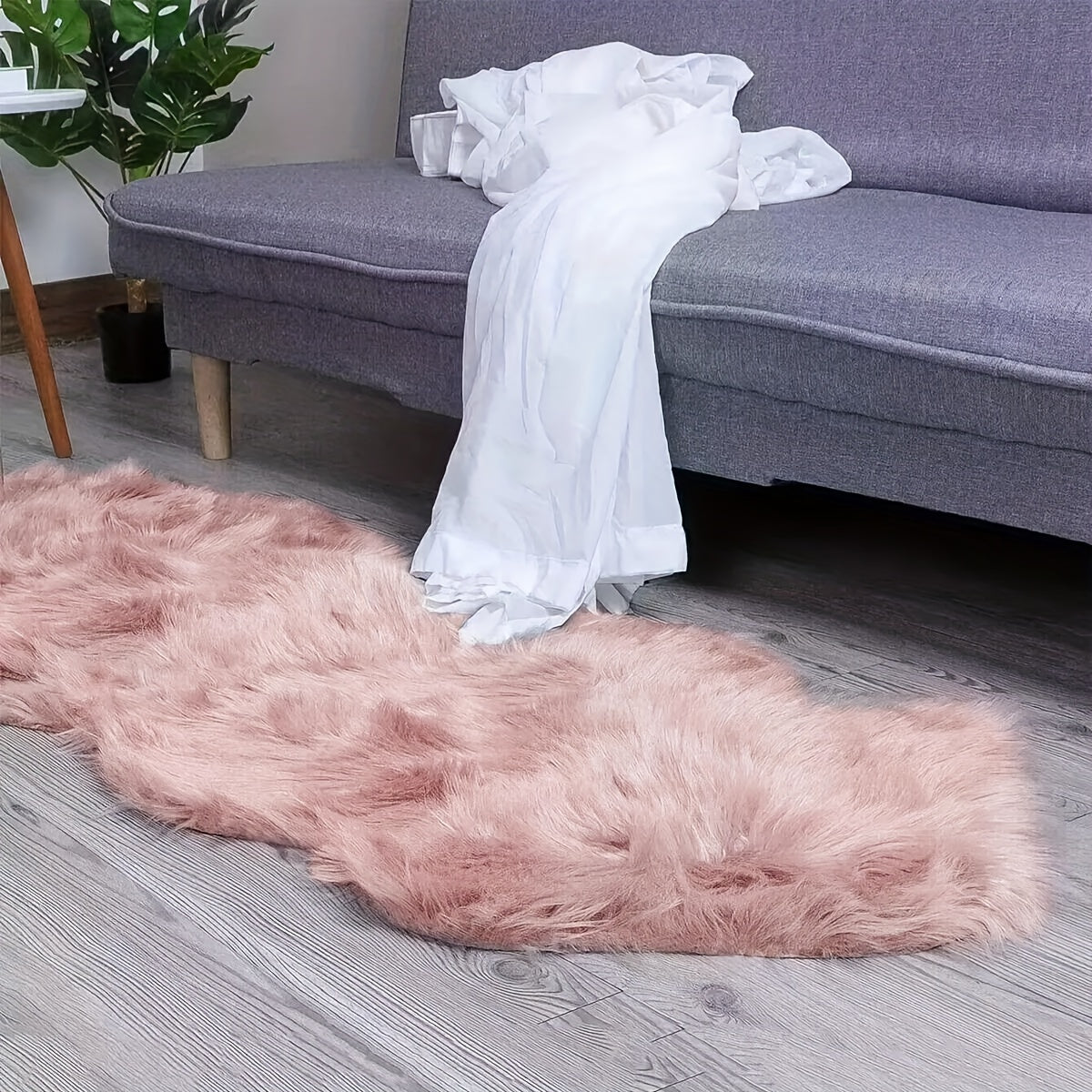 Faux Fur Rug Soft Sheepskin Area Rug 60 x 96 cm