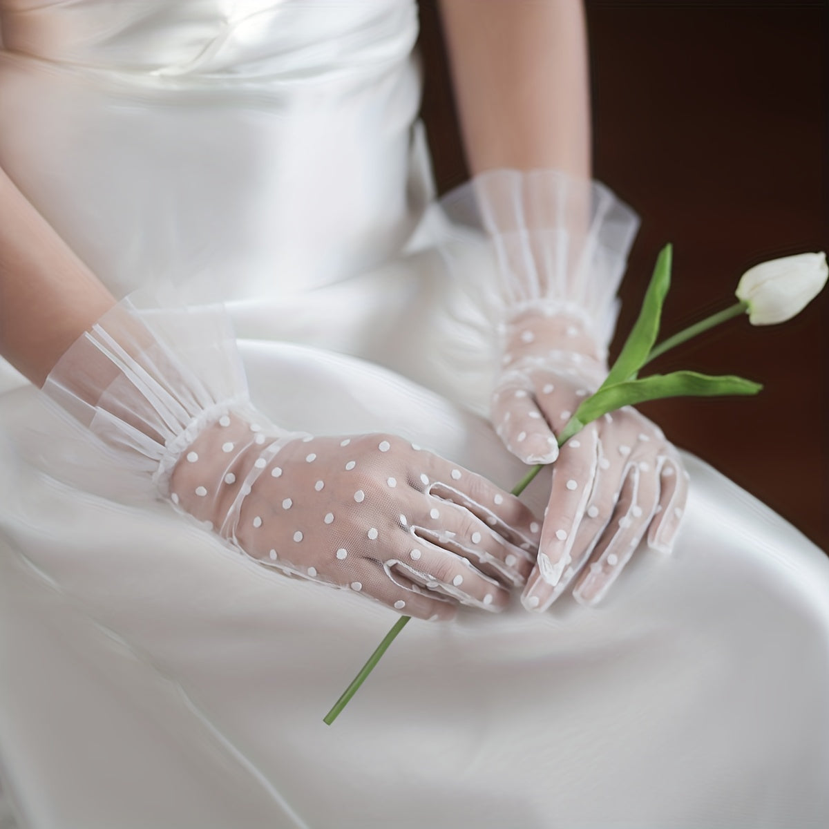 Polka Dotted Bridal Gloves Short Gloves With Lace