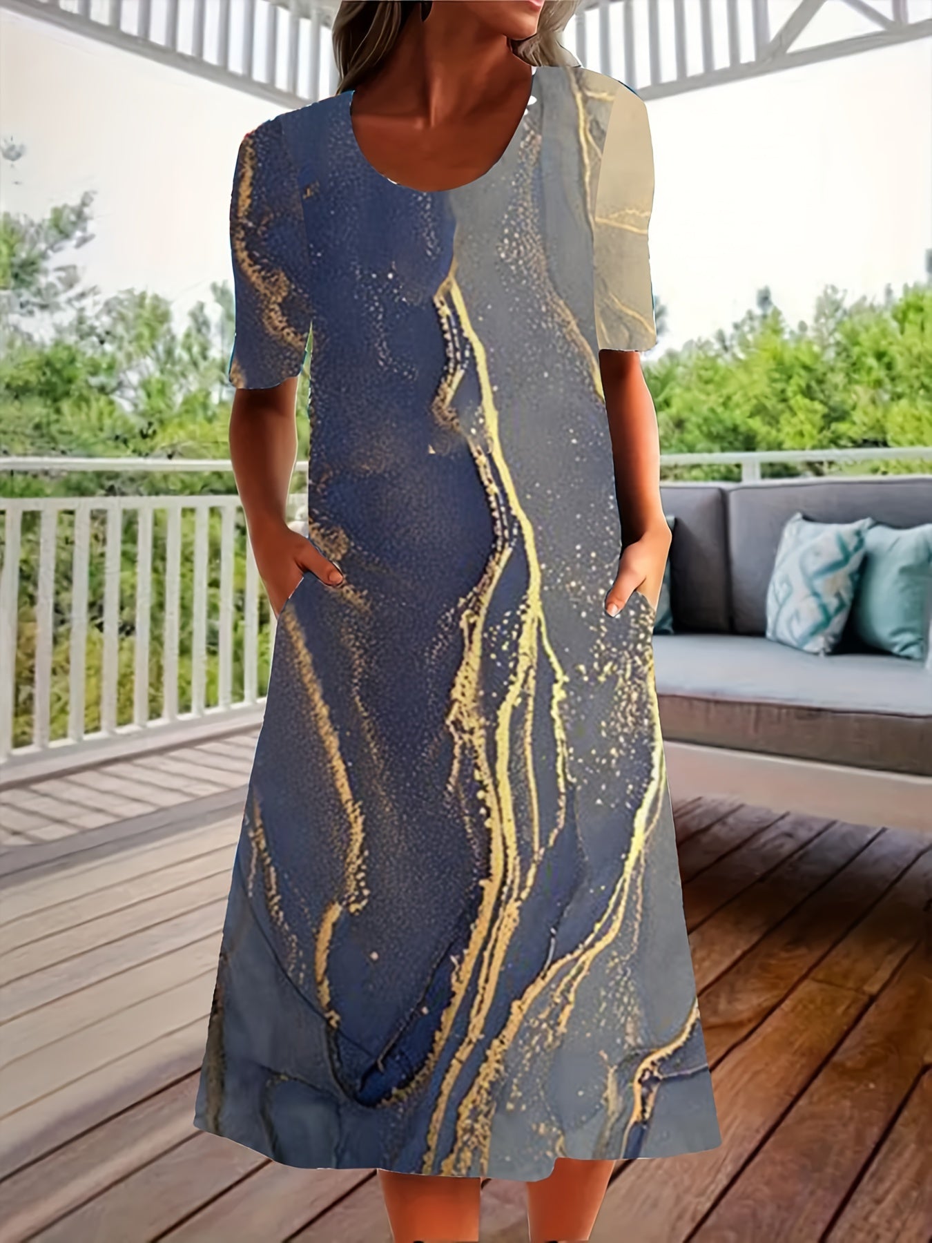 Women's Plus Marble Print Short Sleeve Round Neck Dress With Pockets