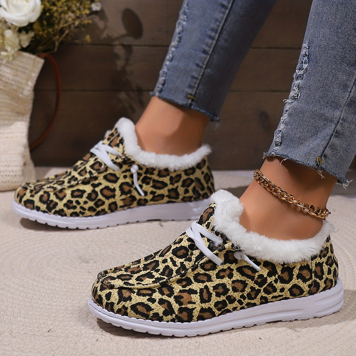 Leopard Print Women's Fleece Snow Boots Non Slip Warm Plush Shoes