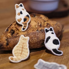4pcs DIY Embroidery Cat Brooch Material Package Pin Self-sewn Small Handicraft