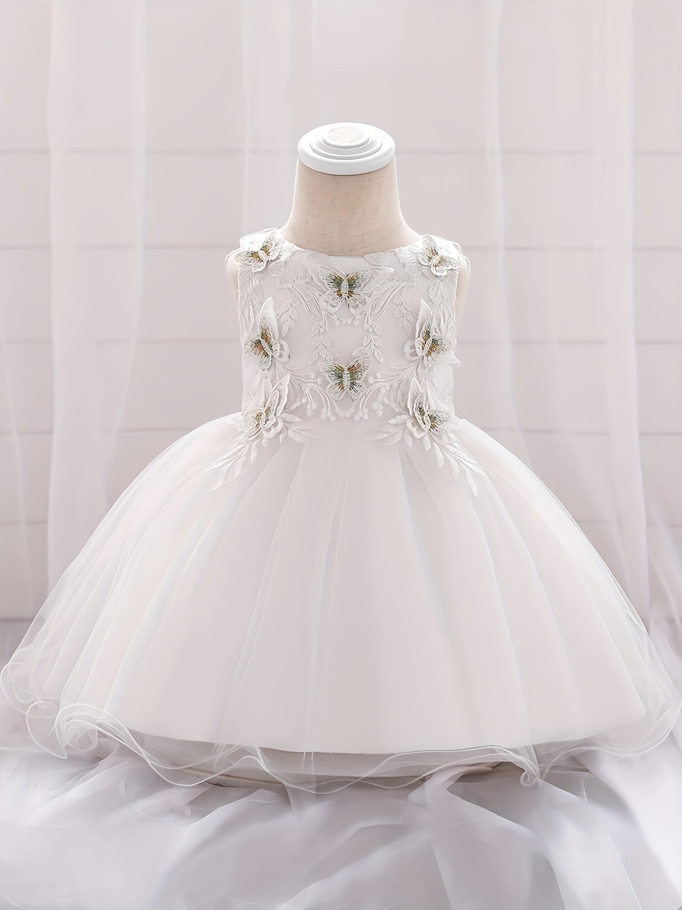 Girls Sleeveless Princess Dress Flower Embroidery Bow Tulle Tutu Dress
