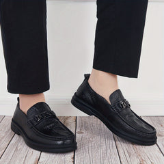 Men's Crocodile Print Loafers Metal Decor Slip-On Shoes