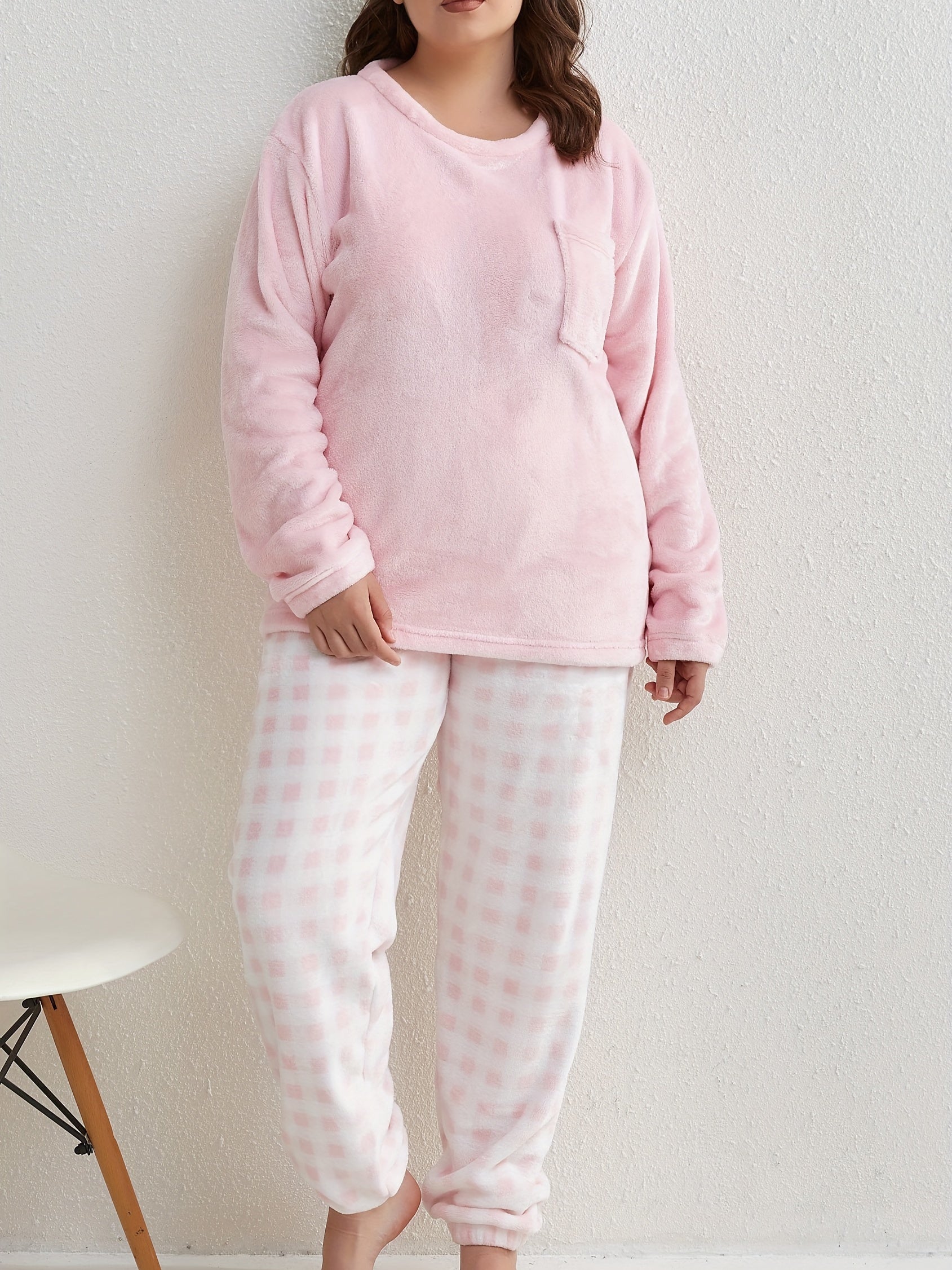 Gingham Flannel Pajama Set Women's Round Neck Sleepwear