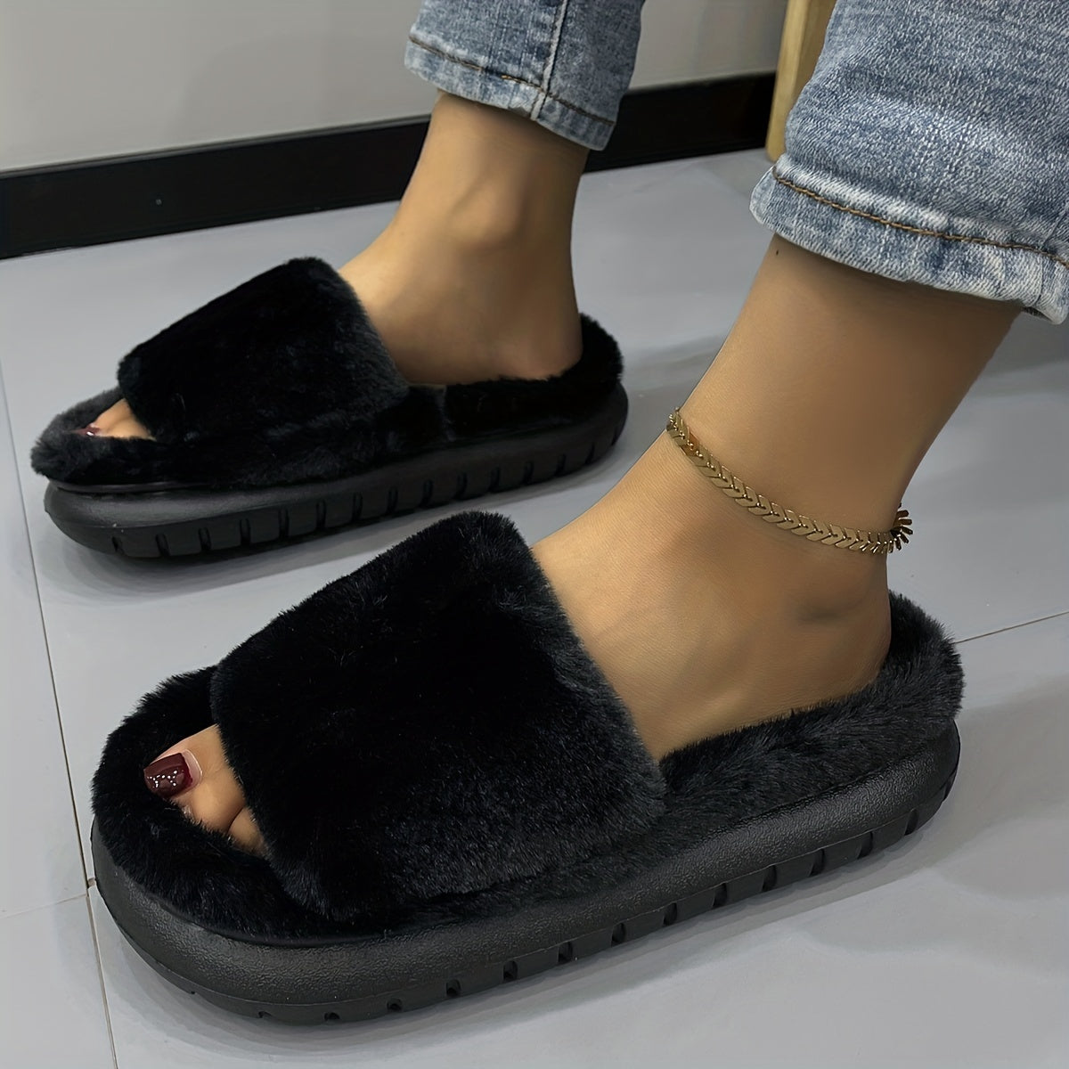 Women's Fuzzy Plush Platform Slippers Comfy Open Toe Non slip Bedroom Shoes