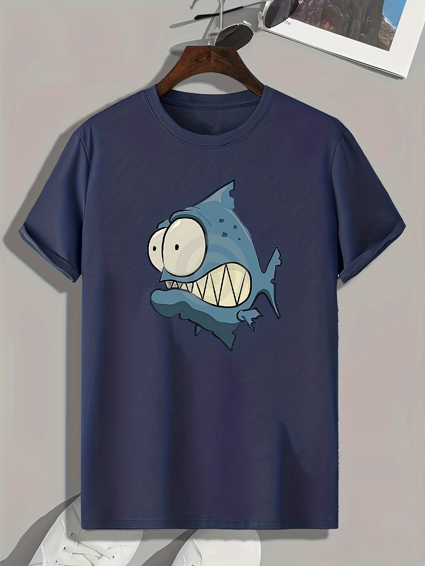 Funny Cartoon Fish Pattern Print Men's Comfy Sports T-shirt