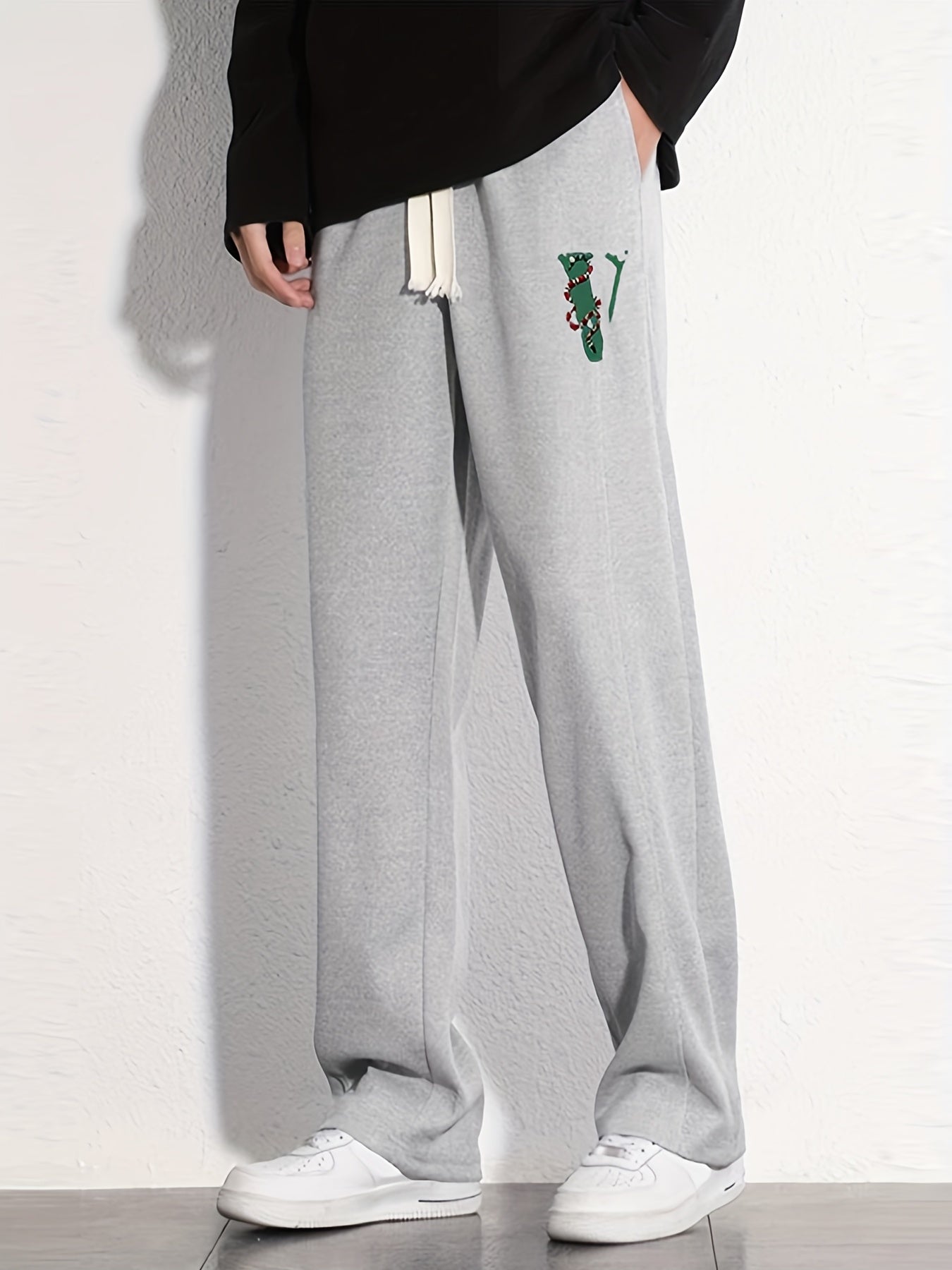 Men's V Graphic Print Loose Jogger Pants for Spring Fall