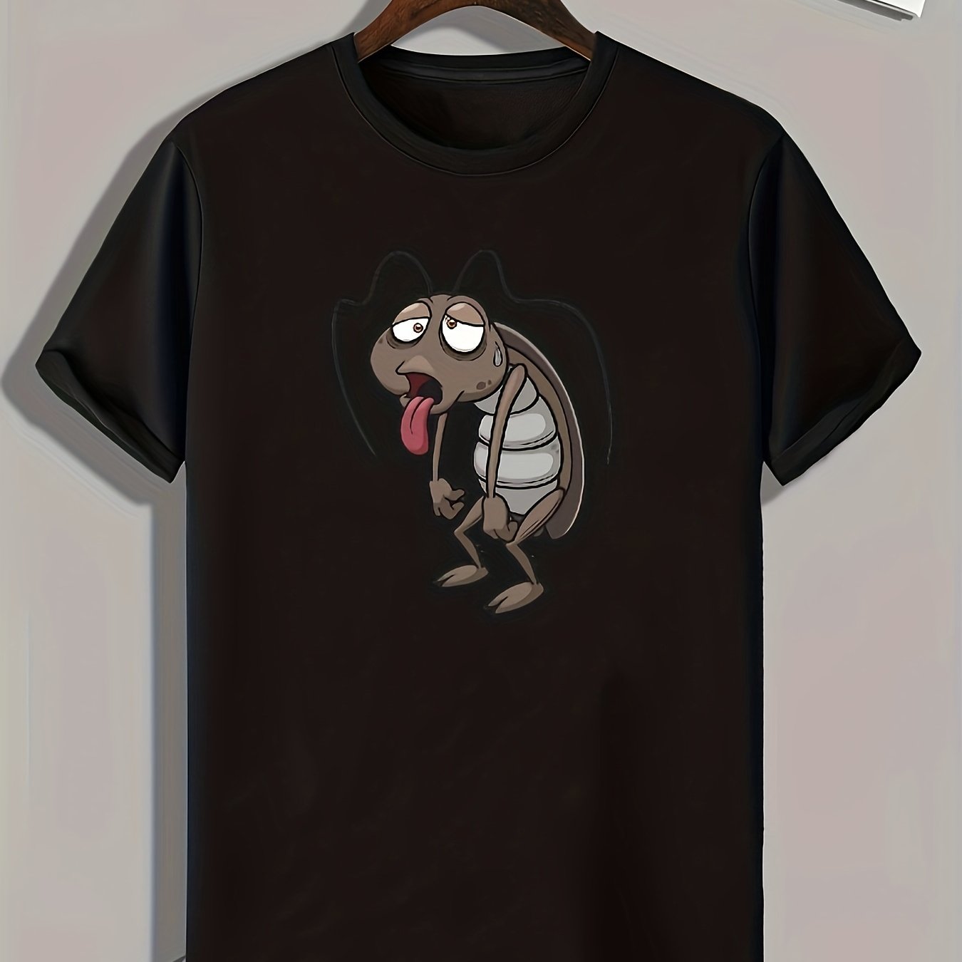 Tired Cockroach Print Men's Sports T-shirt