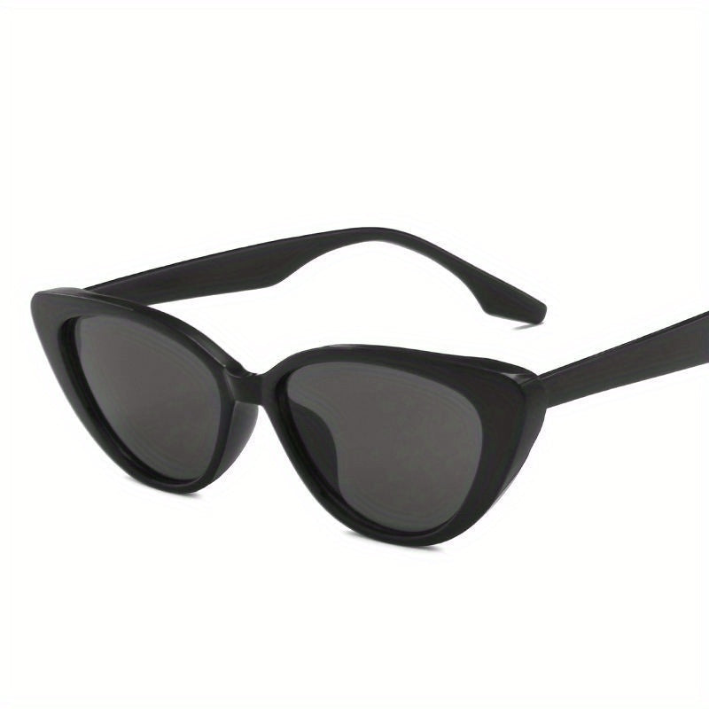 Cat Eye Shaped Men's Sunglasses for Street Photography