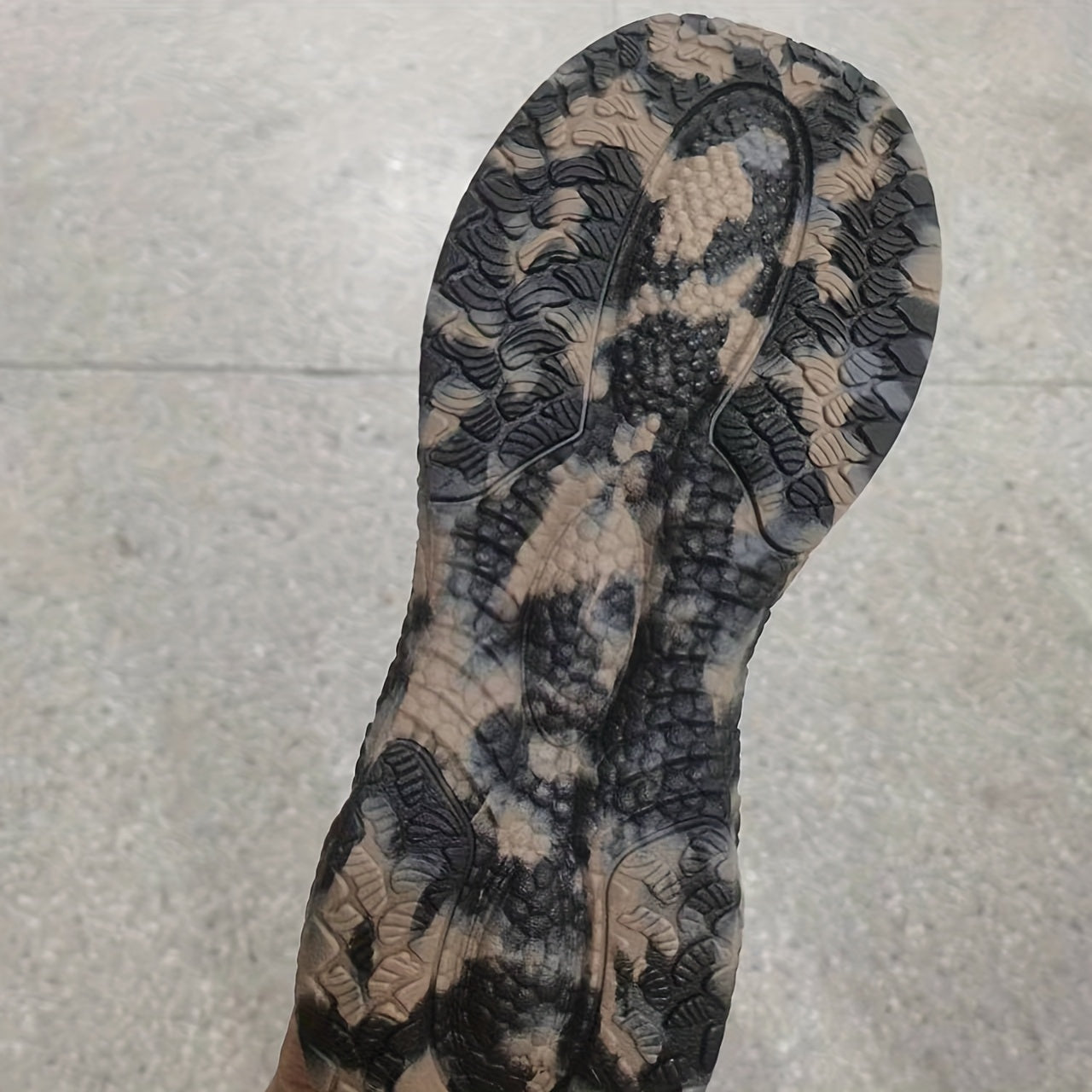 Breathable Elastic Hiking Shoes with Shock Absorption