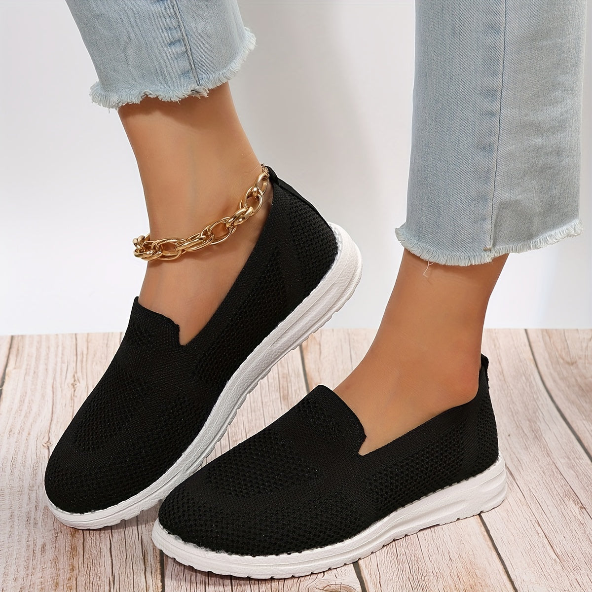 Women's Mesh Slip-On Sneakers Lightweight Outdoor Shoes