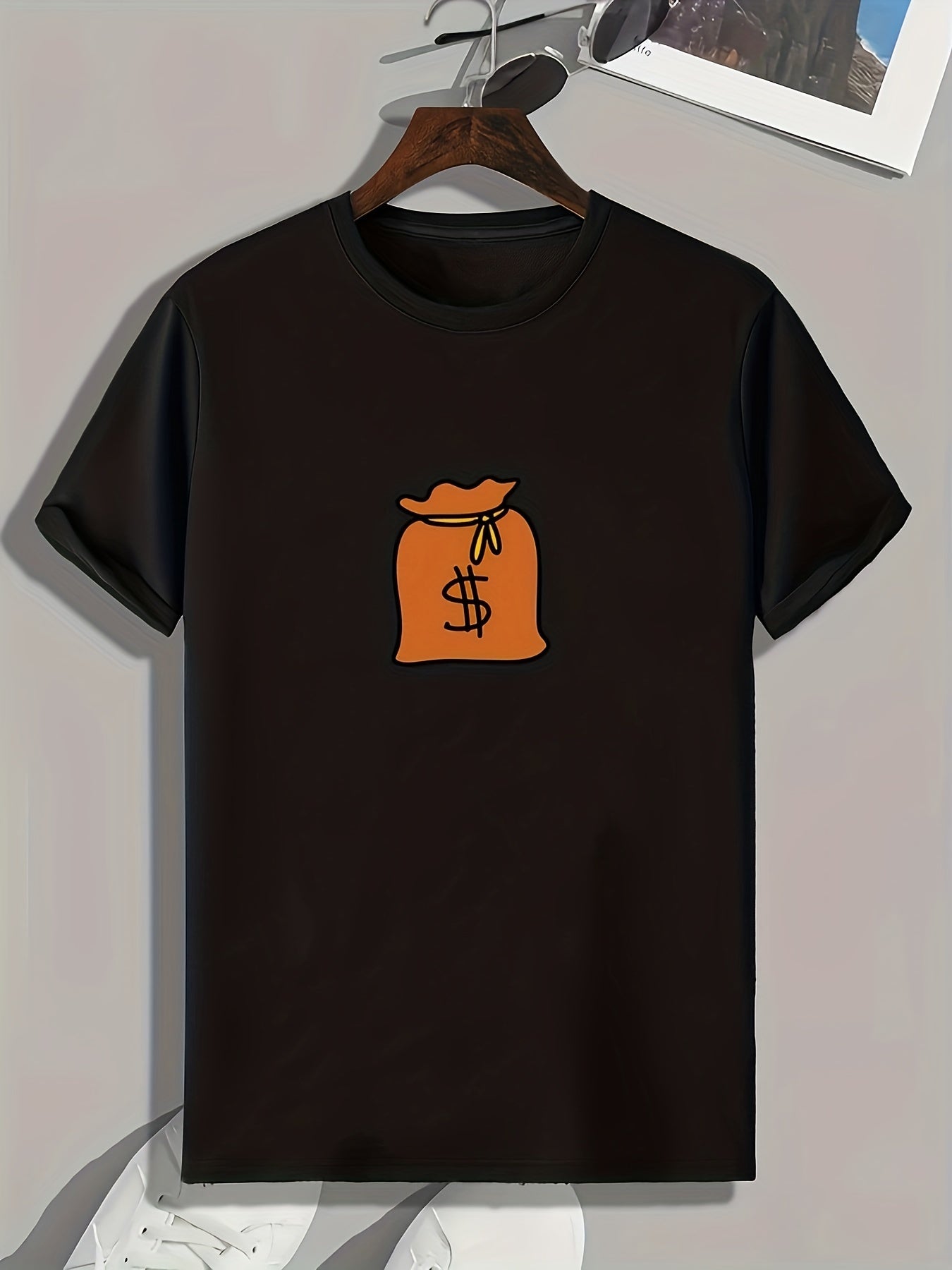 Money Bag Print Men's Graphic T shirt for Summer