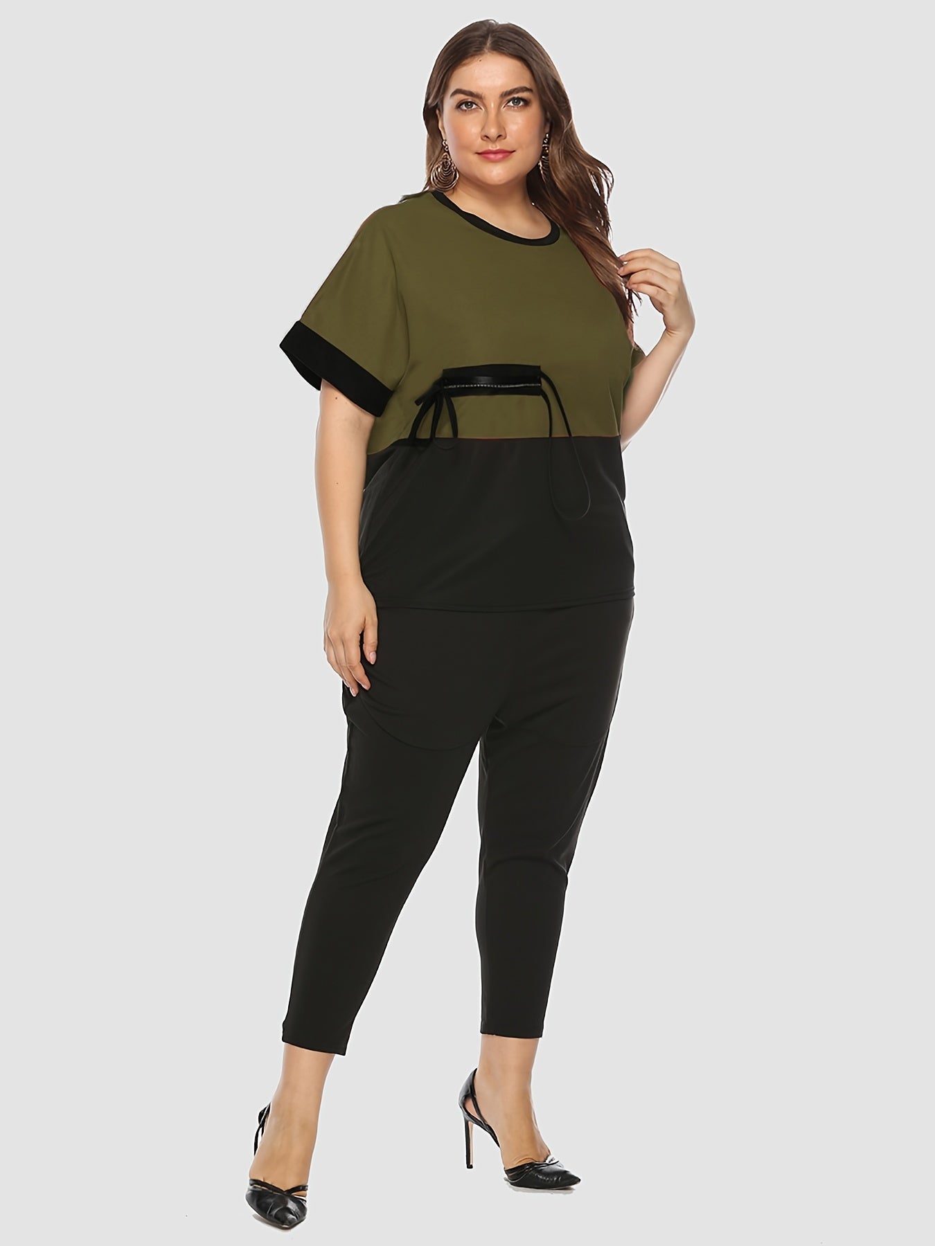 Colorblock Short Sleeve Tee & Cropped Pants Set Plus Size