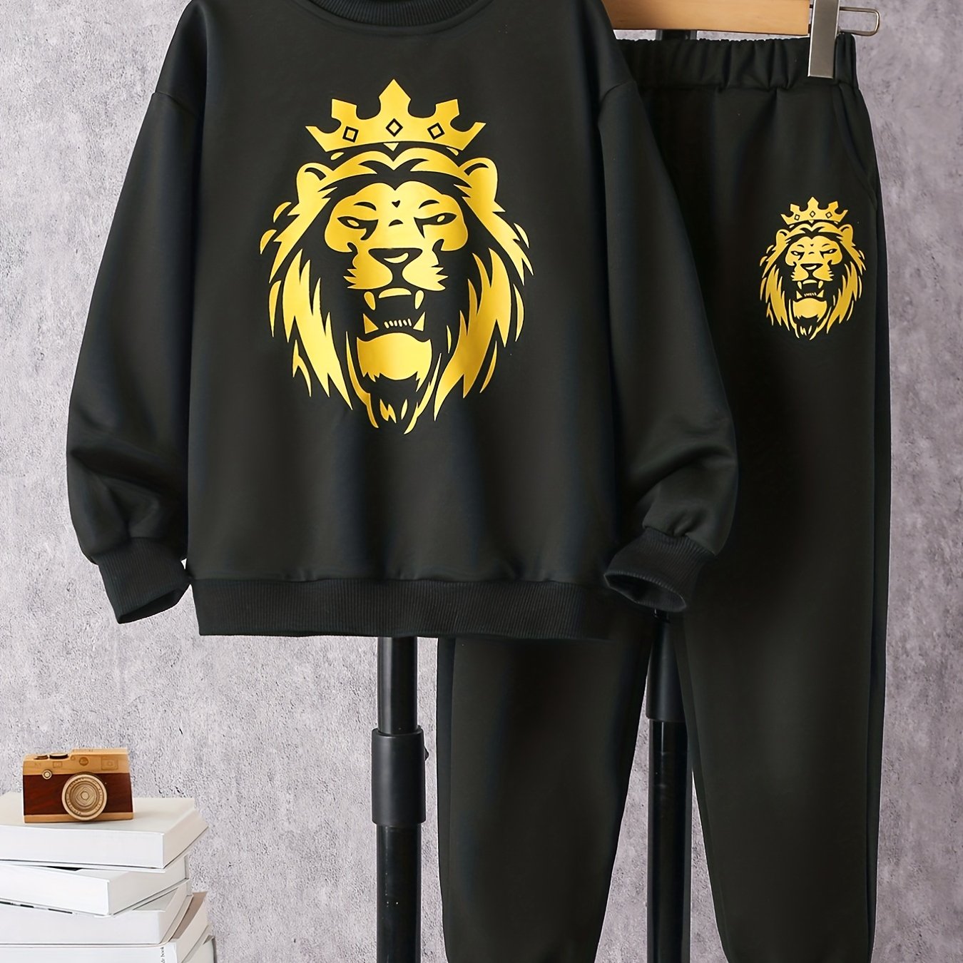 Boy's Lion Crown Pattern 2pcs Sweatshirt & Sweatpants Set