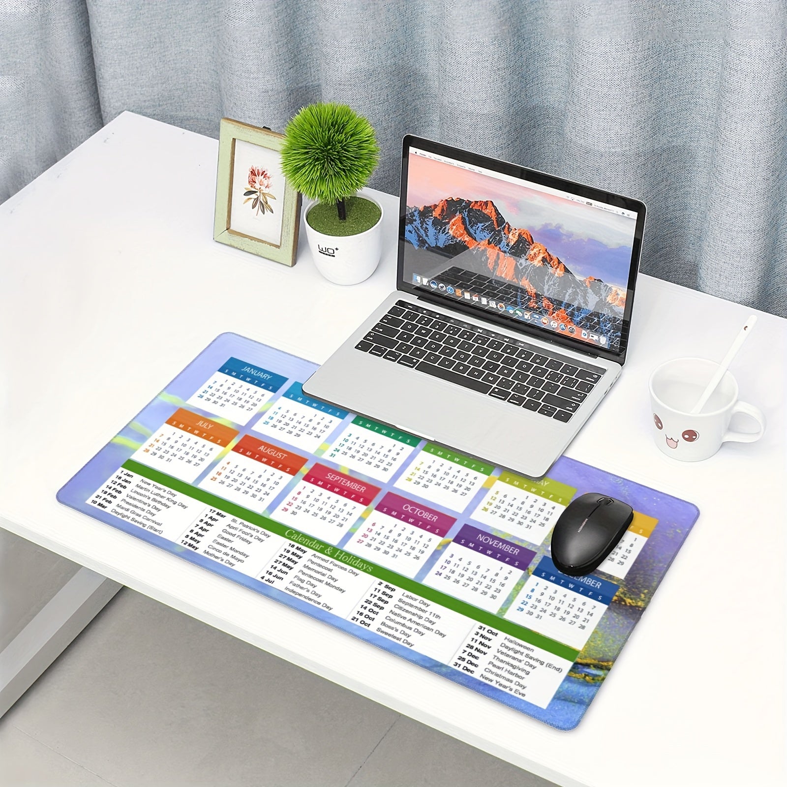 Colorful Calendar Large Mouse Pad for Women, Non-Slip Rubber Mouse Pad