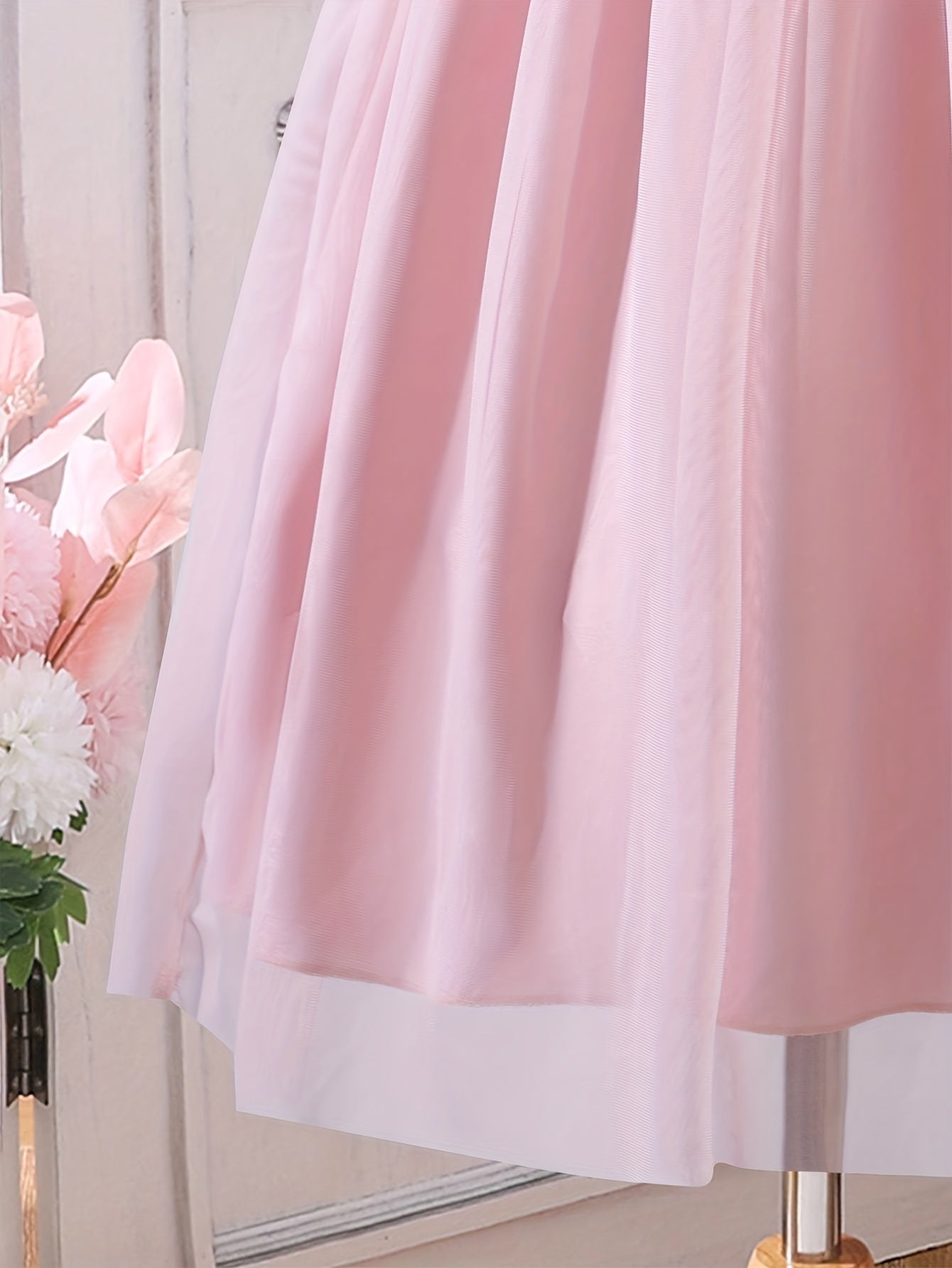 Girl's Princess Tutu Dress With Puff Sleeve Textured Top And Tulle Skirt