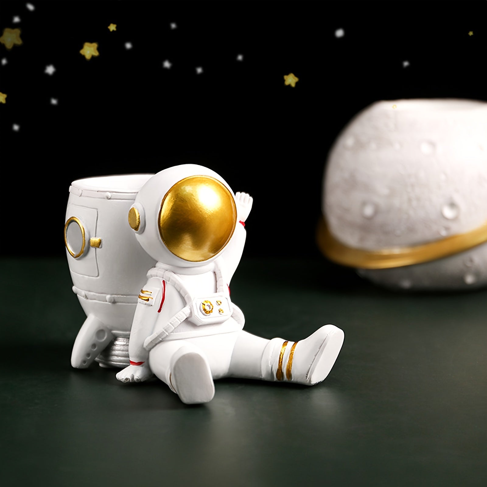 Astronaut Decor Pen Holder for Kids' Room