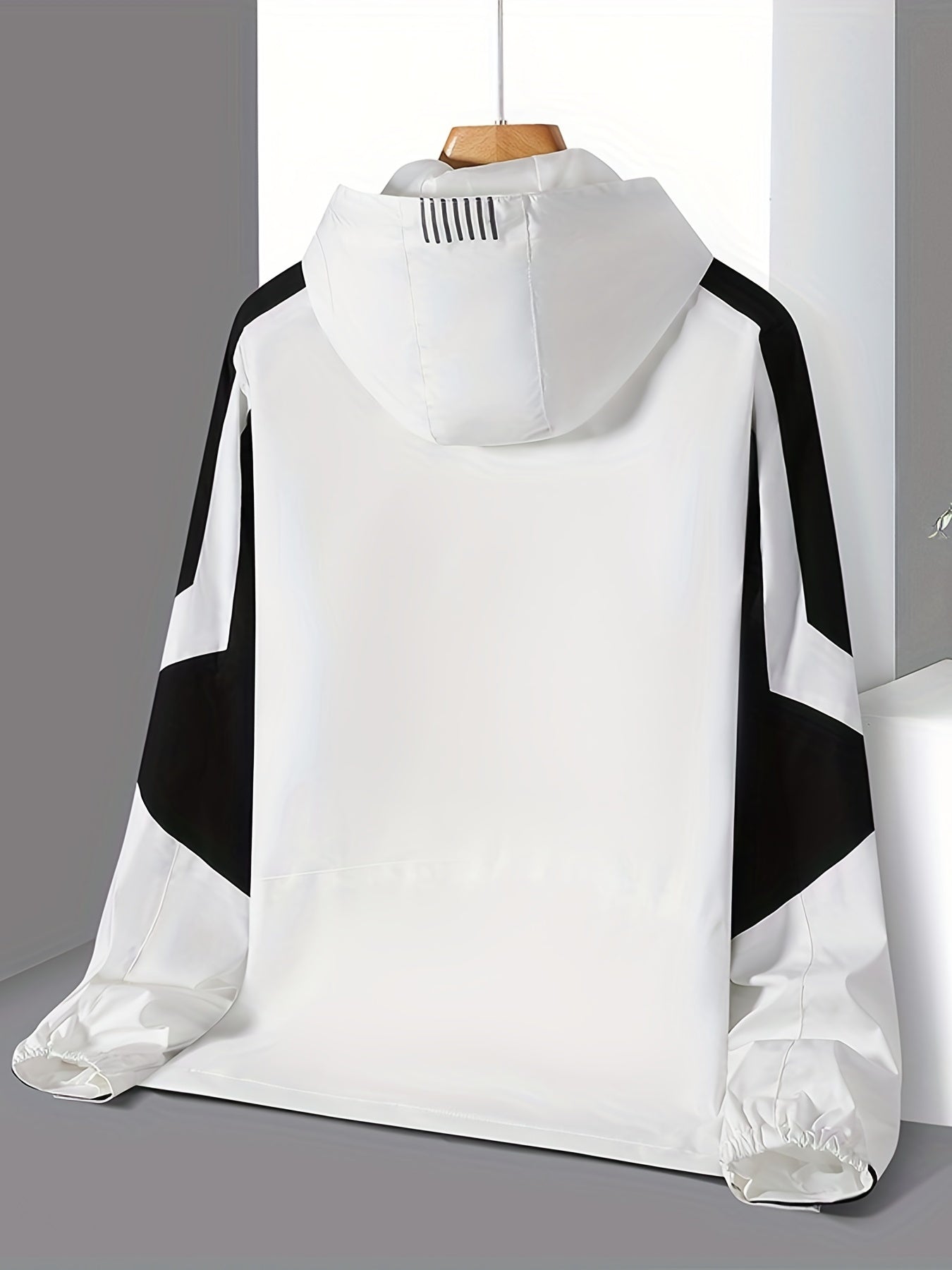 Men's Lightweight Hooded Windbreaker Jacket - Zip Up Coat for Spring Fall