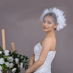Sweet Lace Bridal Veil with Beaded Embroidery