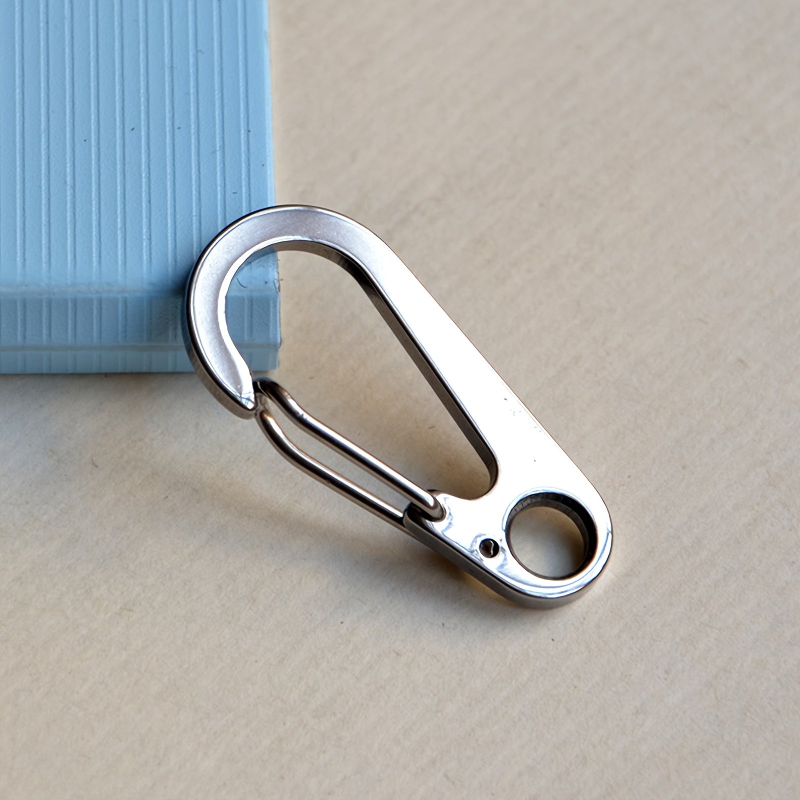 4pcs Stainless Steel Spring Buckle Keychain for Outdoor Camping