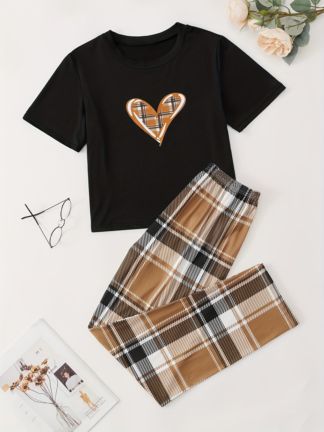 Giraffe Print Pajamas Set Short Sleeve Crew Neck Top & Pants